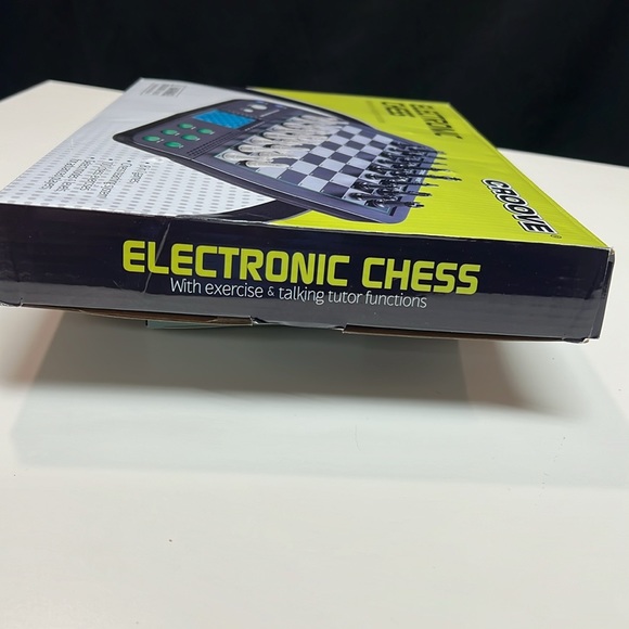 Electronic Chess set - Picture 14 of 16